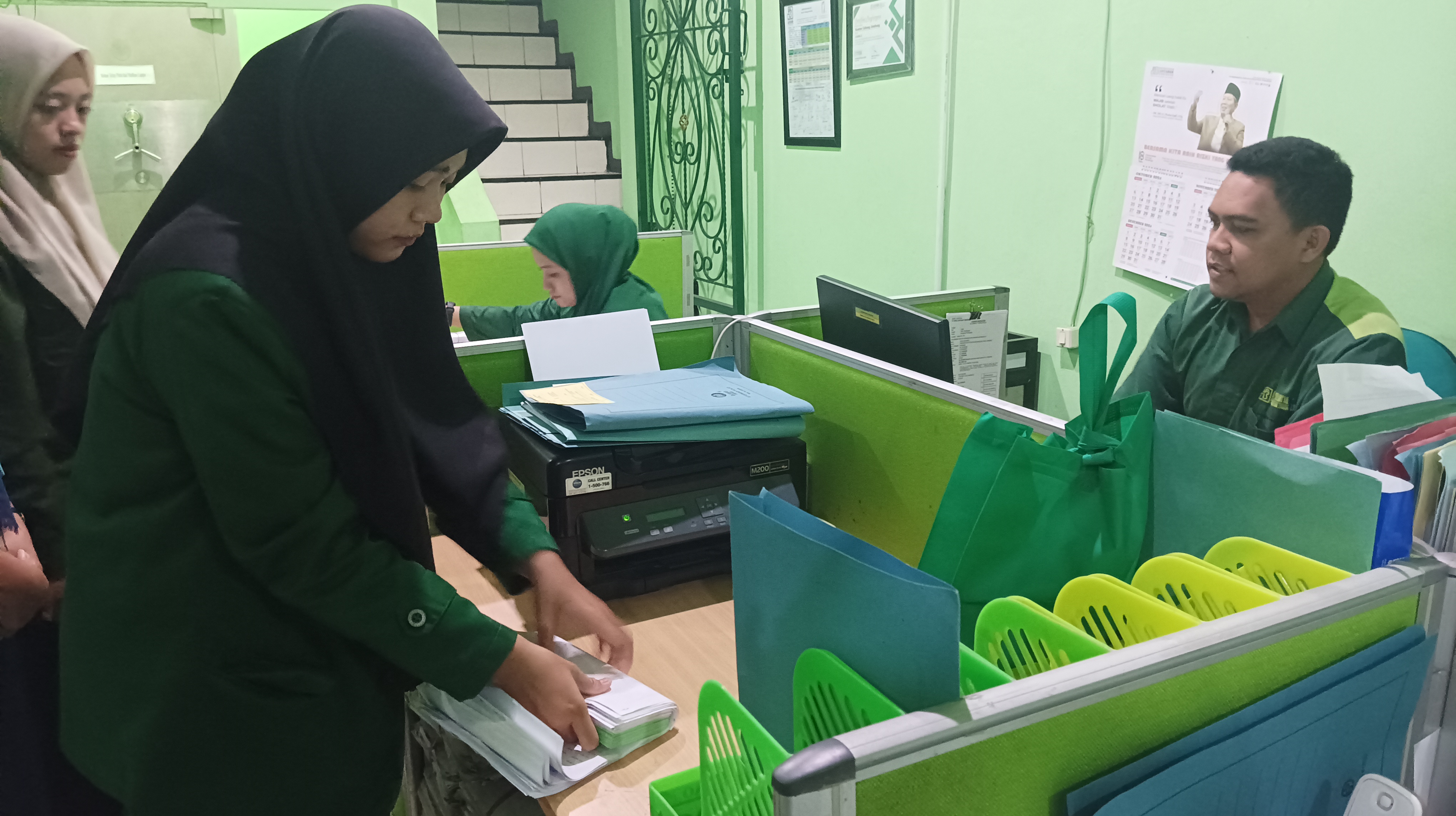 Third Week: MBKM Program for Students of the Faculty of Islamic Economics and Business, UIN SATU at BPR Syariah Lantabur Tebuireng