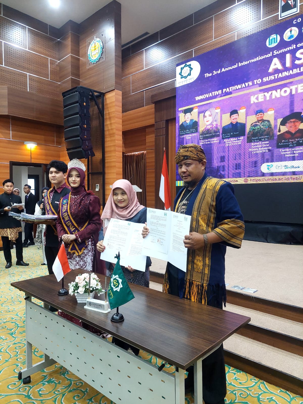 Peran Strategis FEBI UIN Sayyid Ali Rahmatullah Tulungagung dalam The 3rd AISDEE di UIN Sunan Ampel Surabaya