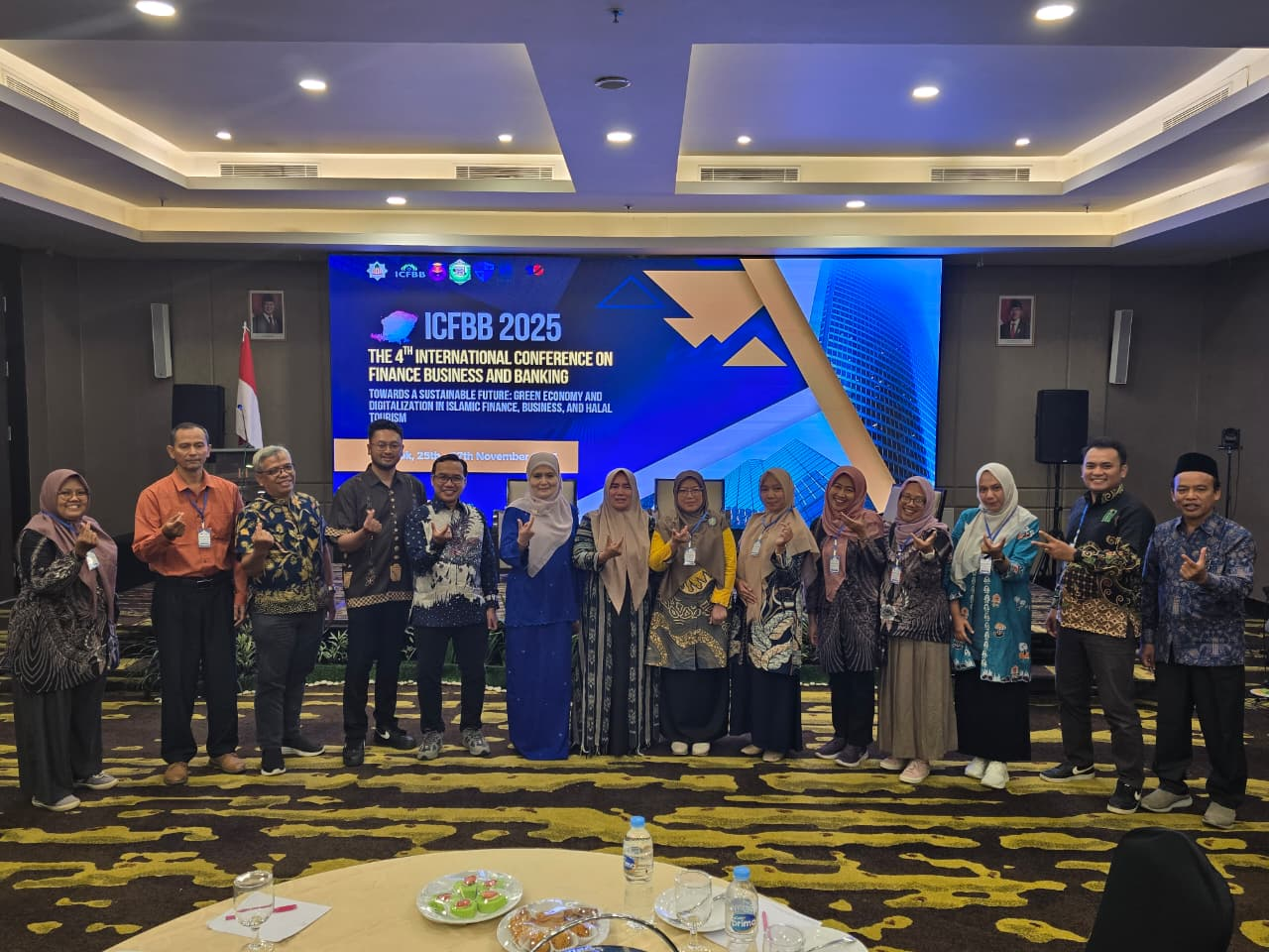 Gemilang di Lombok: FEBI UIN SATU Torehkan Prestasi pada Konferensi Internasional ICFBB 2025