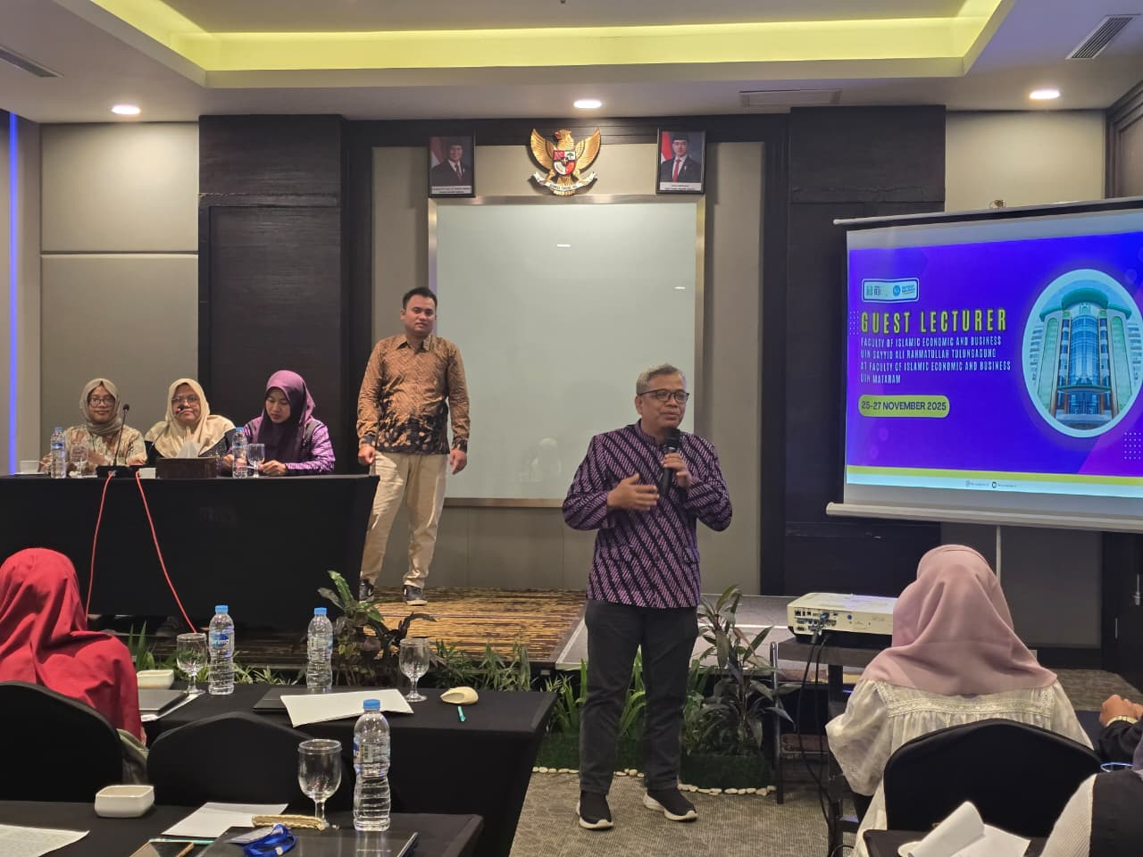 Perkuat Jejaring Akademik, Dosen FEBI UIN SATU Hadir sebagai Guest Lecturer di UIN Mataram