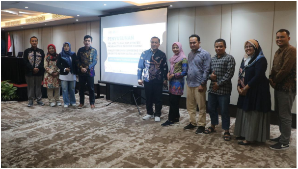 FEBI UIN SATU Tulungagung Evaluasi dan Perbarui Visi, Misi, Tujuan, dan Strategi Bersama Pakar Nasional dan Internasional