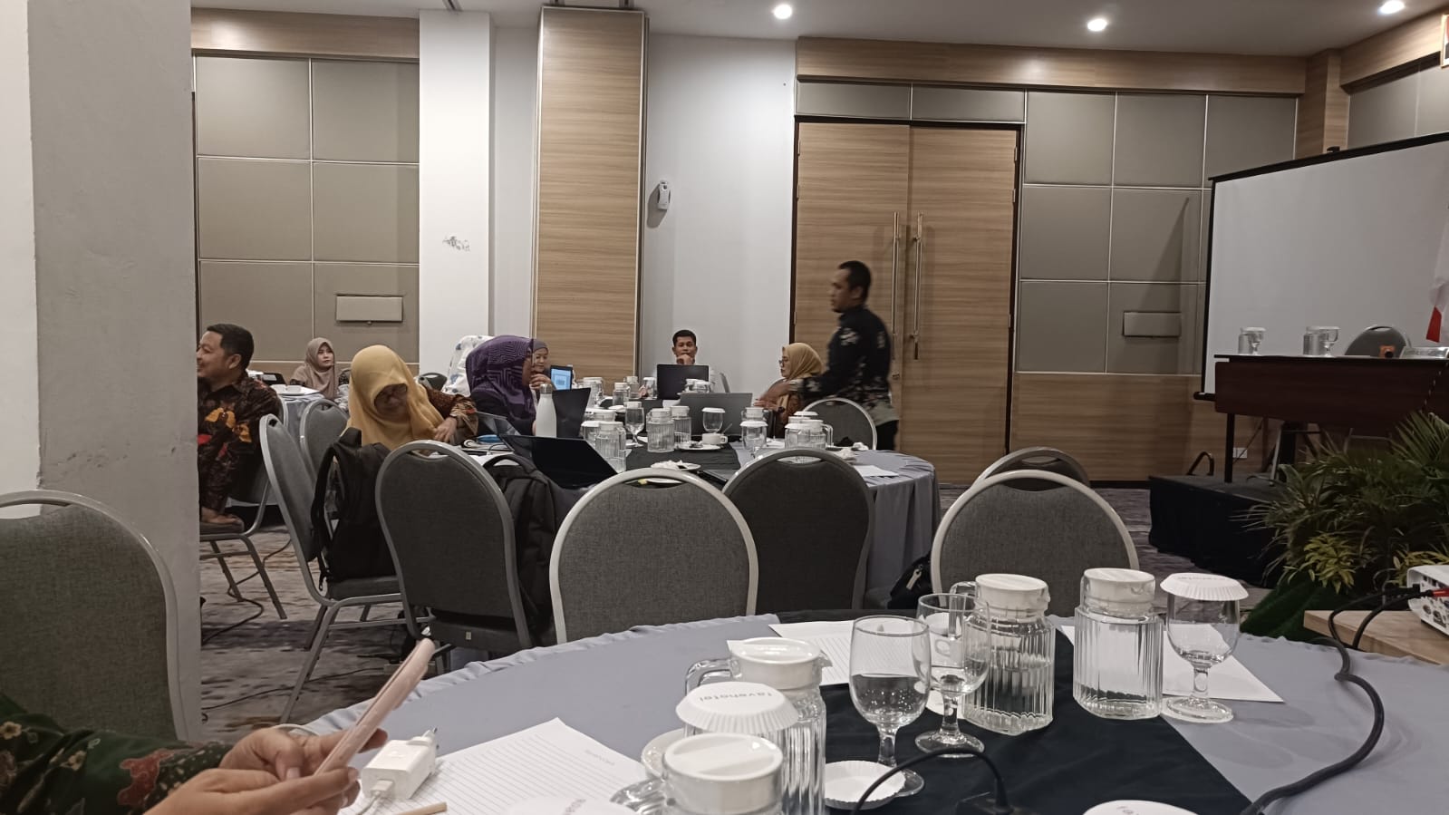 Evaluasi Visi dan Misi Prodi Manajemen Zakat dan Wakaf: Perkuat Relevansi Kurikulum Berbasis Teknologi dan Kebutuhan Dunia Kerja
