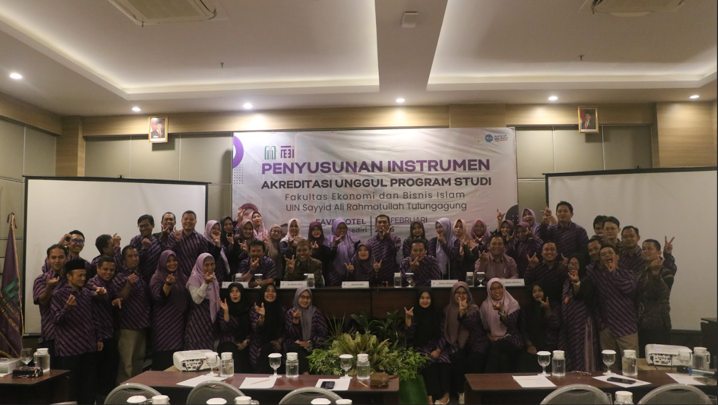 Sinergi Dosen dan Tenaga Kependidikan dalam Penyusunan Instrumen Akreditasi Unggul Menuju Predikat Unggul