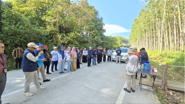 Wujudkan Komitmen Green Campus FEBI UIN Sayyid Ali Rahmatullah Tulungagung Lakukan PKM dalam Aksi Penanaman Pohon di Ibu Kota Nusantara